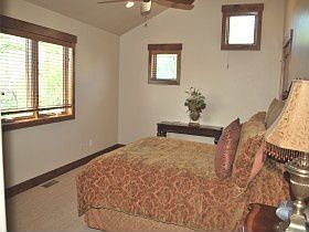 4th image of 9381 N Uinta Dr