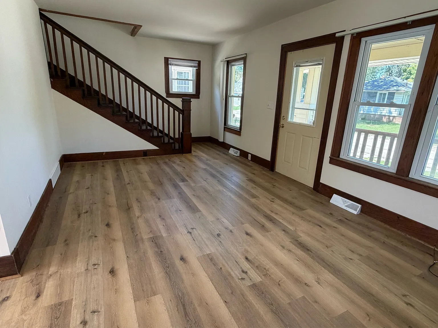 1128 Maginn Court - 1 — Photo 2