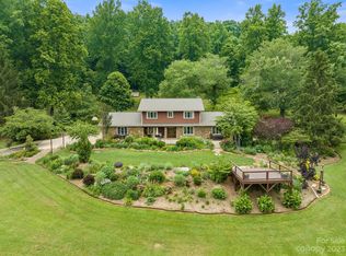 364 Poplar Dr, Candler, NC 28715