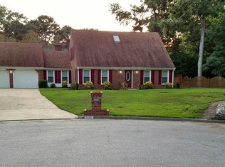 933 Kings Landing Cir, Virginia Beach, VA 23452