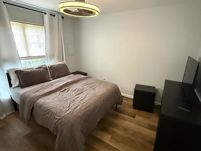 113 Fieldstone Ct — Photo 6