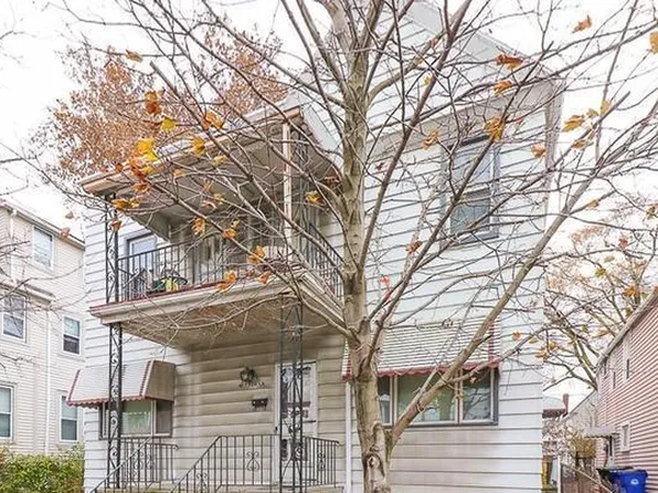 1910 Coltman Rd, Cleveland, OH