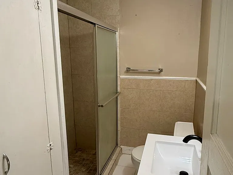 835 Iris St — Photo 10