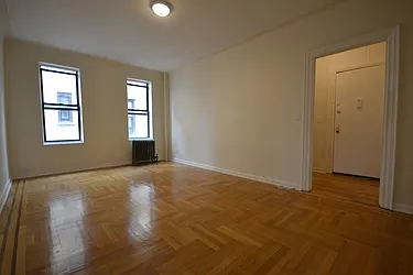 Rented by Silverstein Collection LLC 