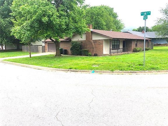 2nd image of 1400 W Lela St