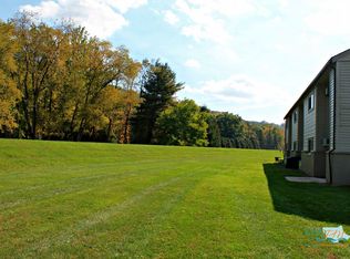 2042 Chatham Park Dr APT 402, Williamsport, PA 17701