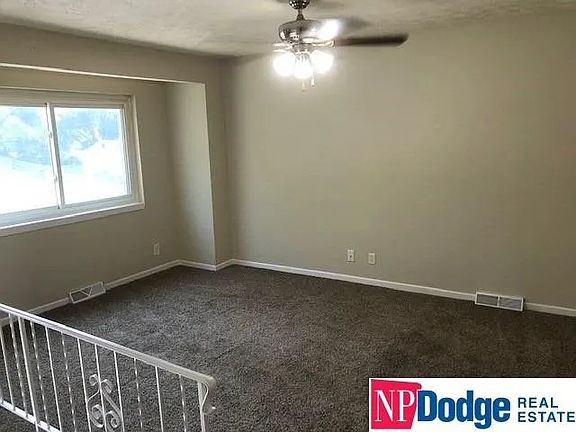5th image of 2702 Bryan Ave