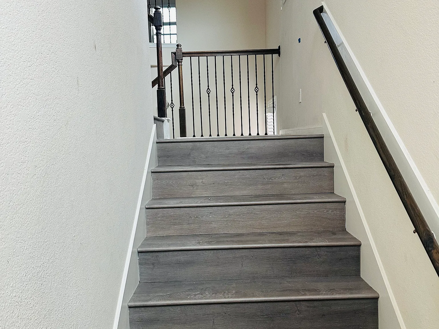 3 bed, 2.5 bath, 1884 sqft, $2,150 — Photo 4