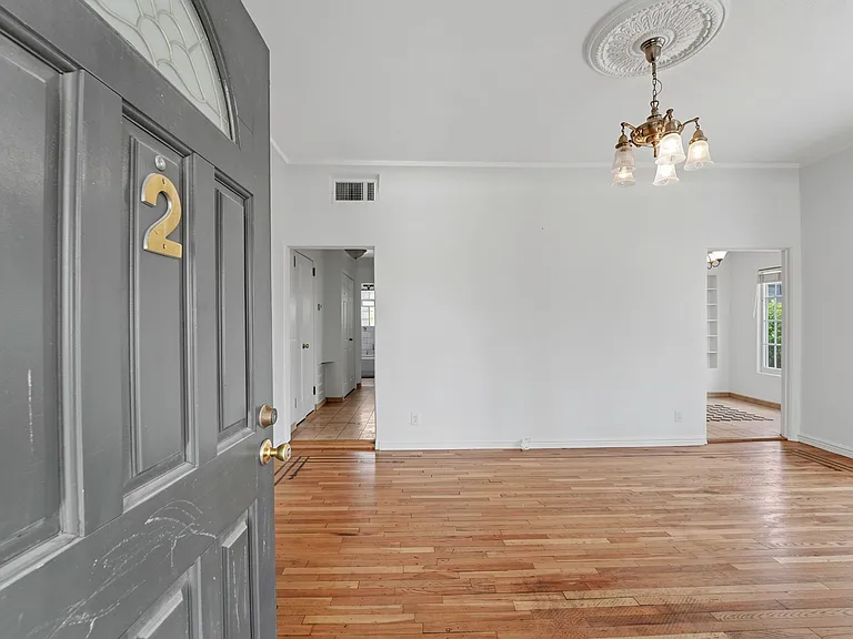342 W Culver St #2 — Photo 3