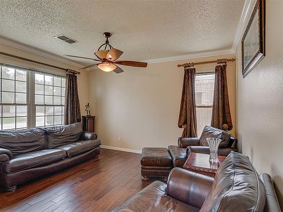 3rd image of 7624 Greengage Dr