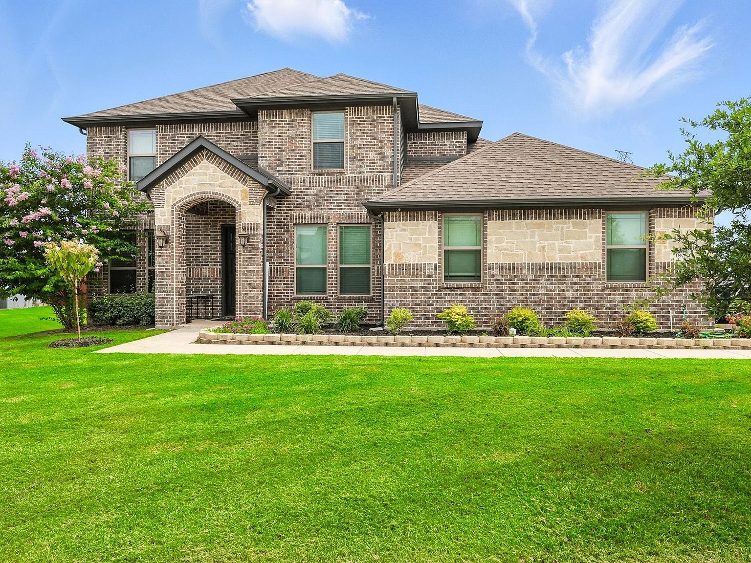 180 Sapphire Ln, Waxahachie, TX 75165 | Zillow