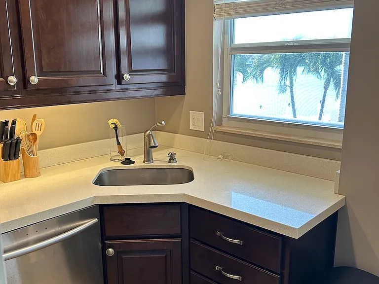 9 N Birch Rd #202 — Photo 18