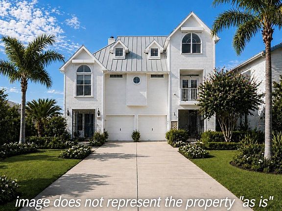 2nd image of 422 Bay Colony Dr