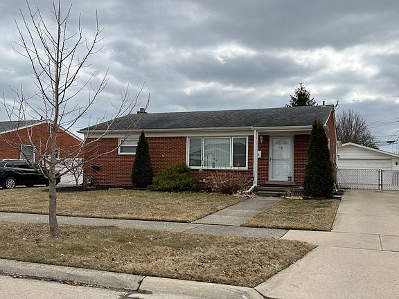 2nd image of 3243 Salem Dr