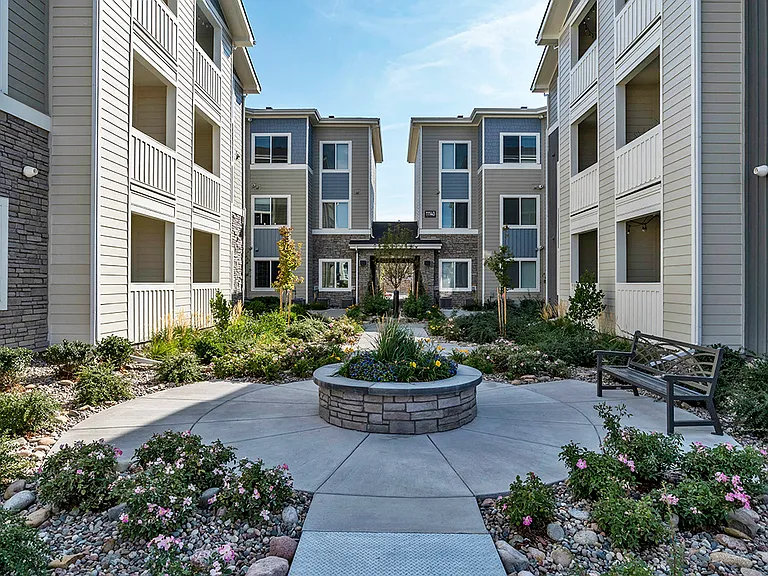 The Overlook at Interquest Apartments — Photo 11