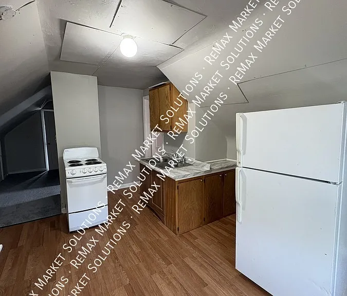 3790 E 146th St #3 — Photo 4