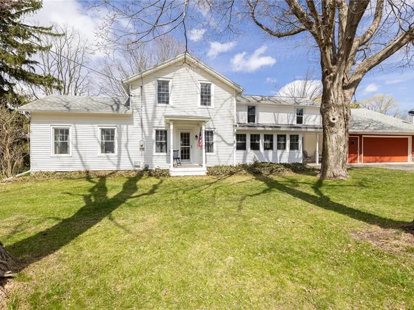 4466 Kipp Rd, Canandaigua, NY 14424