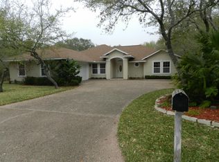 114 Cherry Hls, Rockport, TX 78382