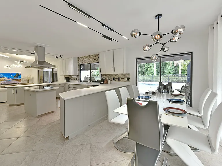 13353 Doubletree Cir — Photo 5