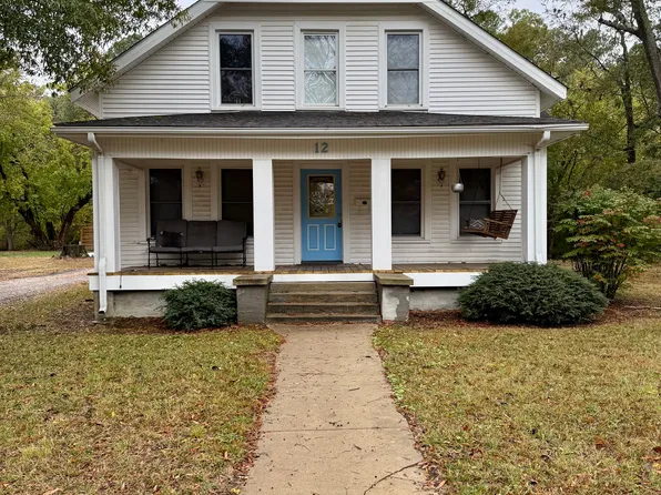 12 S Chavis St, Franklinton, NC 27525