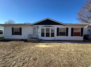 2011 Fairbanks St, Sioux City, IA 51109