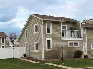 1008 Sandpiper Ct, Bartlett, IL 60103