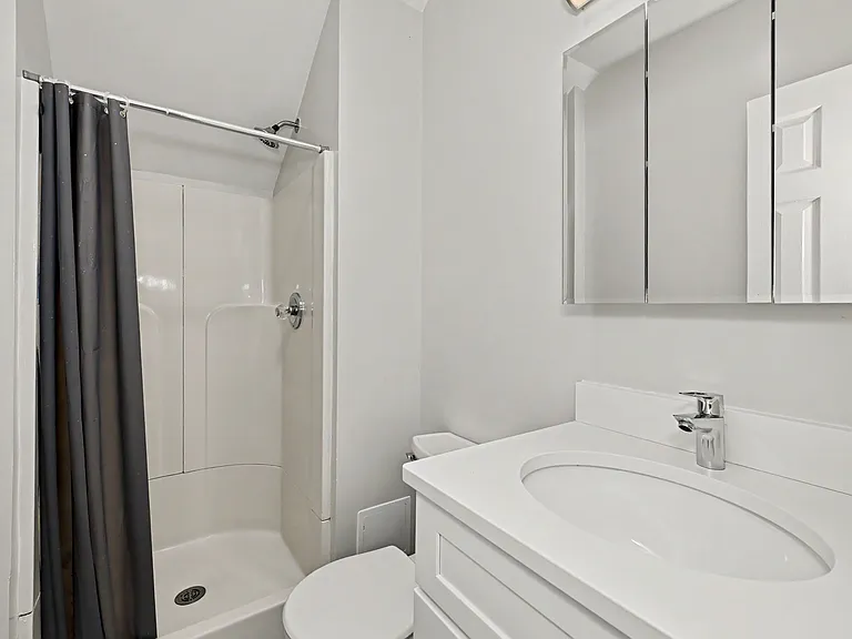 177 Davis Ave #3 — Photo 12