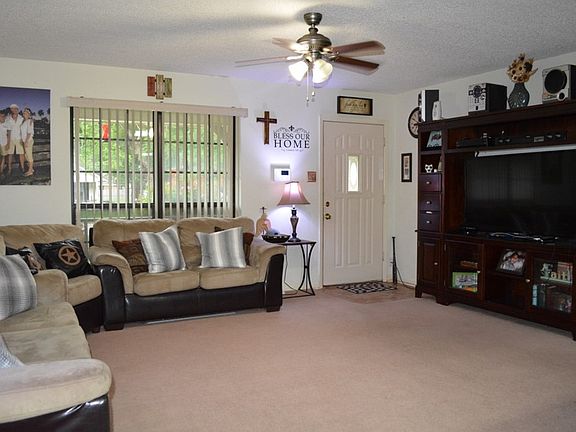 2nd image of 205 Sequoia Dr