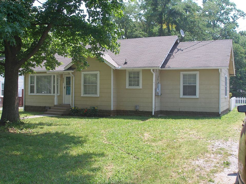 1st image of 1112 Leaf Ave