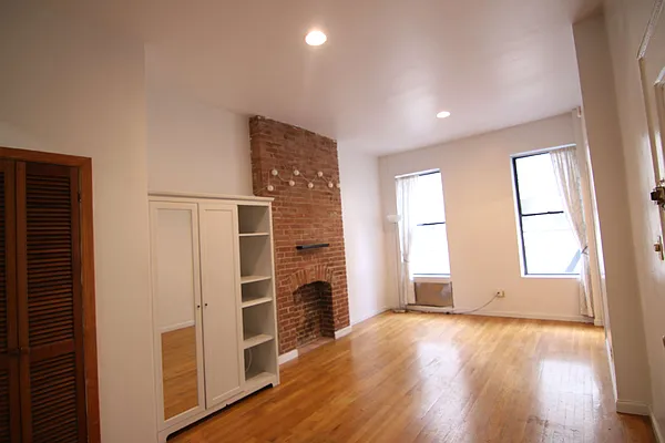 Rented by Guidance Realty Corp. | media 24