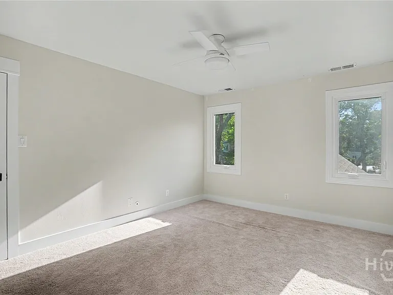 12 Cricket Ct — Photo 30