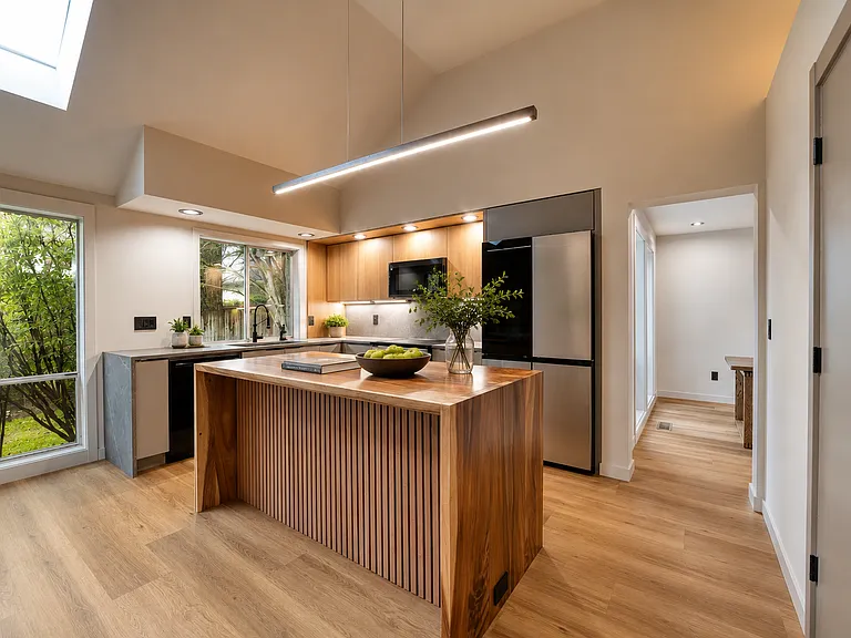 10012 SE 247th Pl — Photo 3
