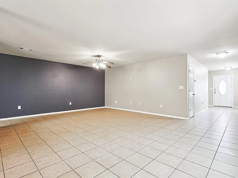 819 Parkplace Rdg — Photo 5