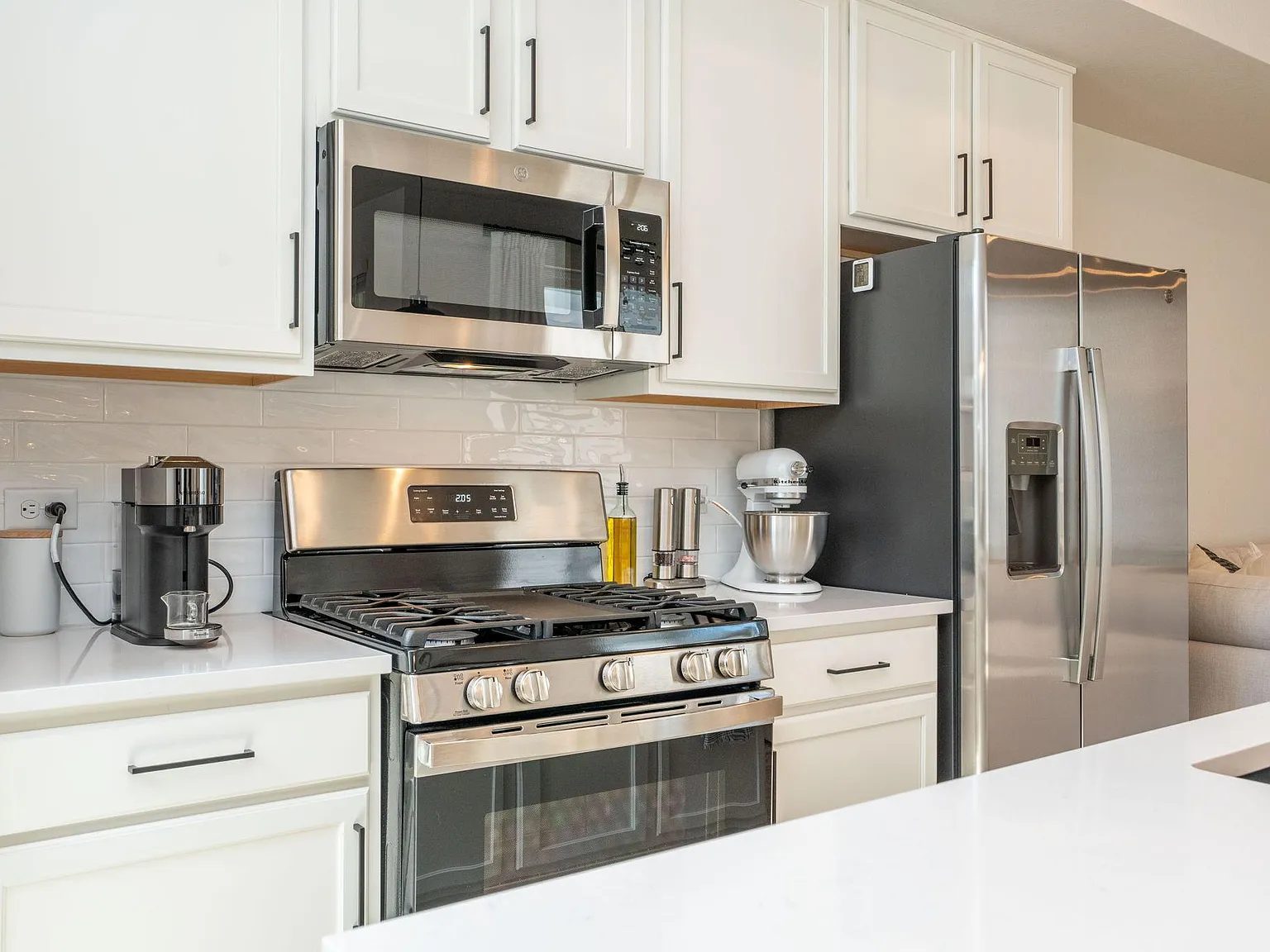 3 bed, 1475 sqft, $2,590 — Photo 4