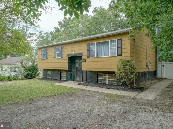 1434 14th Ave, Williamstown, NJ 08094