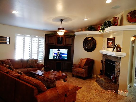 Fireplace-Media Center