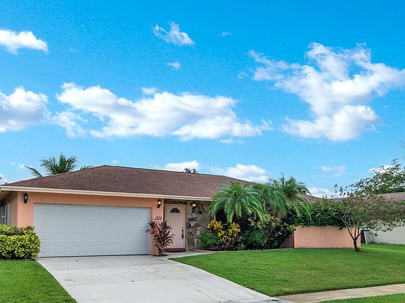 2nd image of 1222 Essex Drive