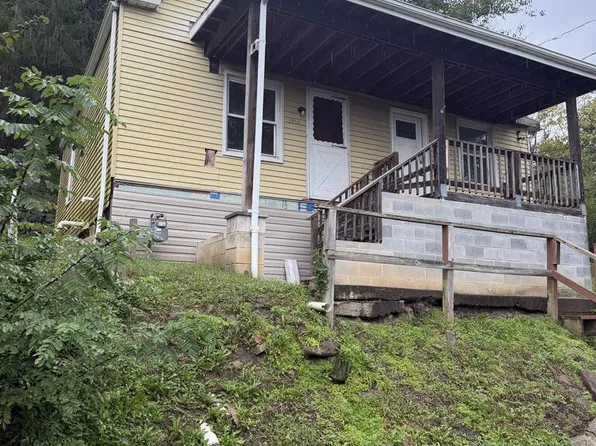 2236 Highland Ave, Wheeling, WV 26003