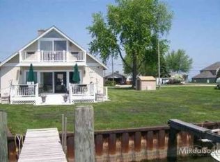 32568 N River Rd, Harrison Township, MI 48045