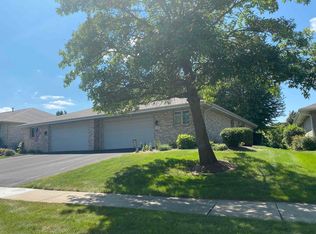 1204 N Crest Dr, Rockford, IL 61107