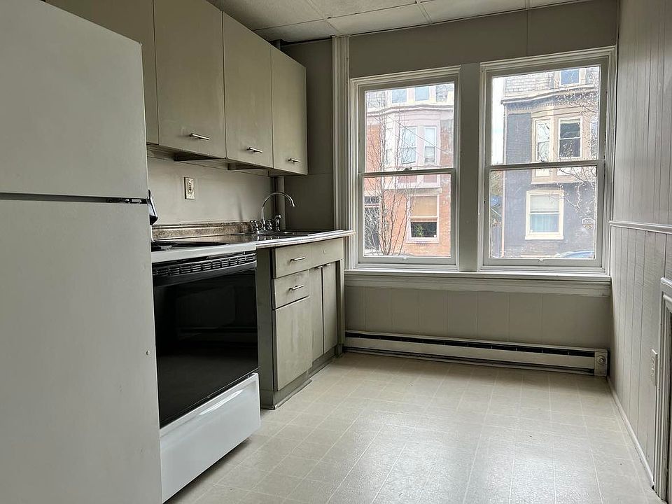 1st image of 1948 Green St APT 1