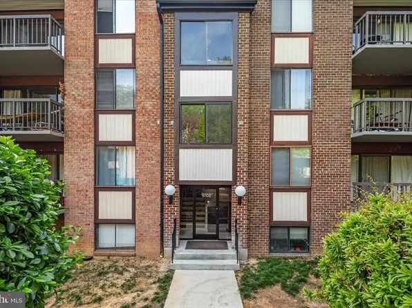 9702 Kingsbridge Dr APT 3, Fairfax, VA 22031