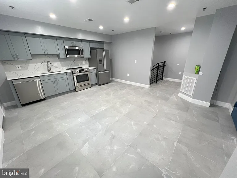 1611 Ridge Ave #15-1 — Photo 10