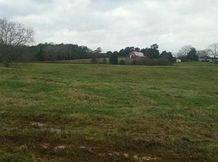 1060 Davis Rd, Carrollton, GA 30116