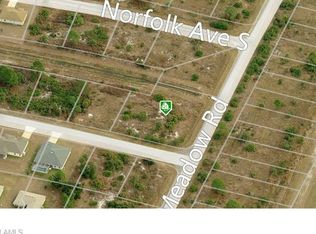 2913 Meadow Rd, Lehigh Acres, FL 33974