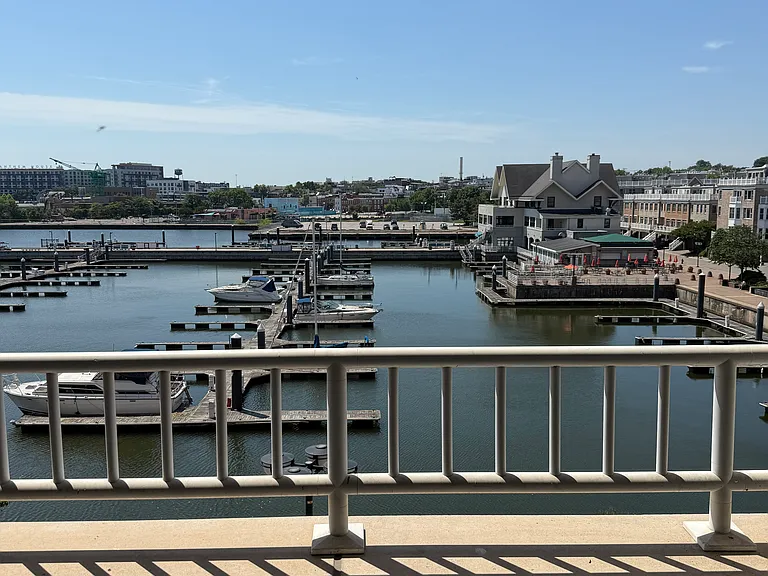 100 Harborview Dr #306 — Photo 10