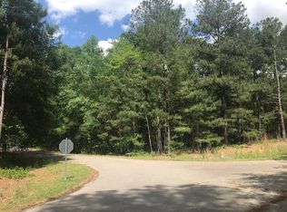 120 Millstone Ct, West End, NC 27376