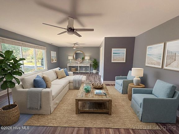 4th image of 402 Crestwood Drive