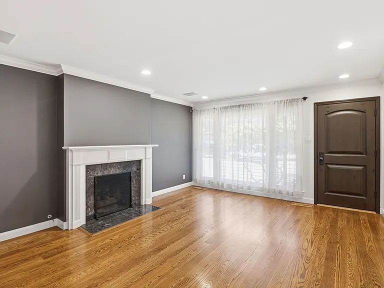 148 Cedar St — Photo 6