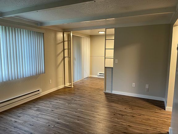 5th image of 12517 47th Ave SW #3
